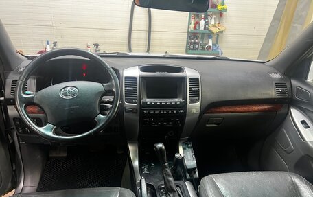 Toyota Land Cruiser Prado 120 рестайлинг, 2004 год, 1 560 000 рублей, 17 фотография