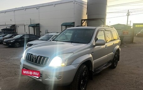 Toyota Land Cruiser Prado 120 рестайлинг, 2004 год, 1 560 000 рублей, 12 фотография