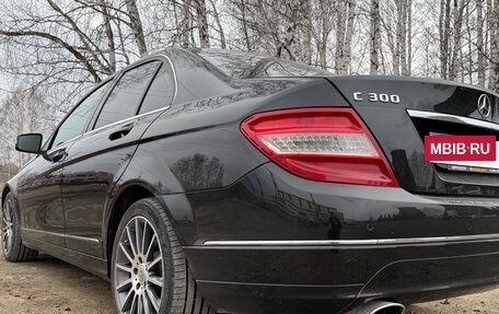 Mercedes-Benz C-Класс, 2010 год, 1 600 000 рублей, 15 фотография