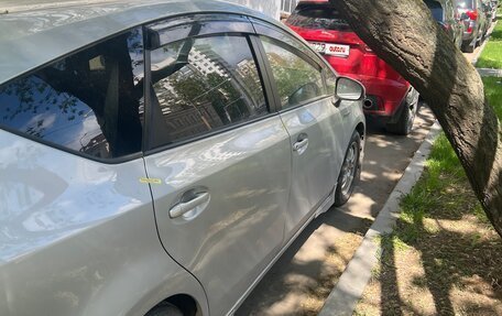 Toyota Prius Alpha I (ZVW40/41), 2016 год, 1 470 000 рублей, 2 фотография