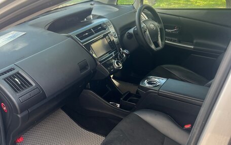 Toyota Prius Alpha I (ZVW40/41), 2016 год, 1 470 000 рублей, 9 фотография