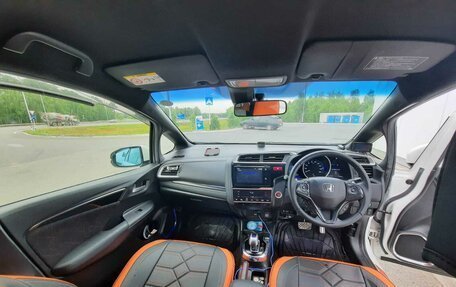 Honda Fit III, 2015 год, 1 300 000 рублей, 2 фотография
