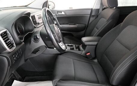 KIA Sportage IV рестайлинг, 2019 год, 2 299 000 рублей, 8 фотография