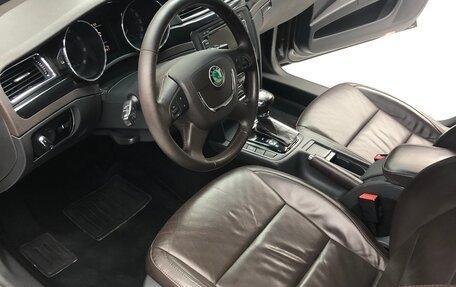 Skoda Superb III рестайлинг, 2011 год, 1 400 000 рублей, 11 фотография