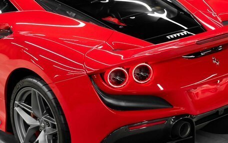 Ferrari F8, 2023 год, 49 000 000 рублей, 13 фотография