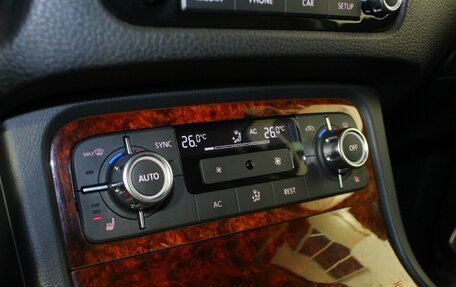 Volkswagen Touareg III, 2013 год, 2 045 000 рублей, 13 фотография