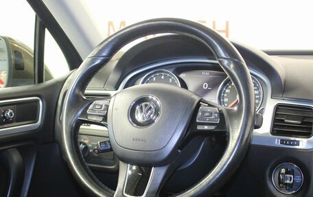 Volkswagen Touareg III, 2013 год, 2 045 000 рублей, 16 фотография