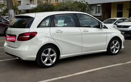 Mercedes-Benz B-Класс, 2016 год, 1 820 000 рублей, 5 фотография