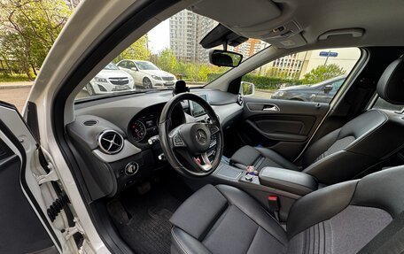 Mercedes-Benz B-Класс, 2016 год, 1 820 000 рублей, 10 фотография