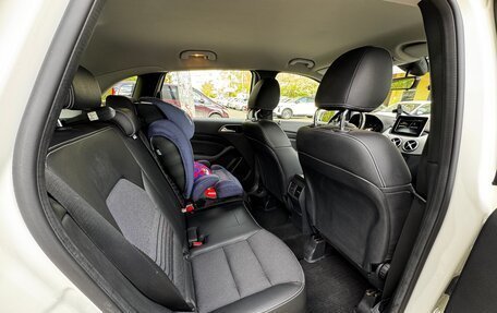 Mercedes-Benz B-Класс, 2016 год, 1 820 000 рублей, 12 фотография