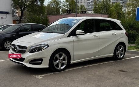 Mercedes-Benz B-Класс, 2016 год, 1 820 000 рублей, 9 фотография