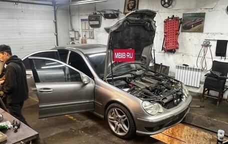 Mercedes-Benz C-Класс, 2006 год, 1 350 000 рублей, 8 фотография