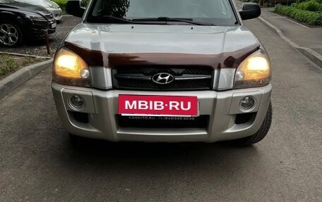 Hyundai Tucson III, 2008 год, 890 000 рублей, 1 фотография