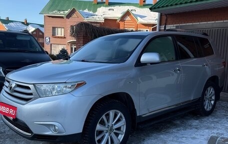 Toyota Highlander III, 2012 год, 2 200 000 рублей, 7 фотография