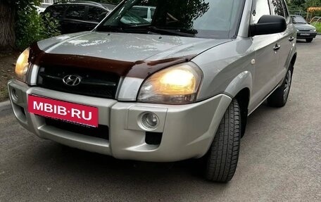 Hyundai Tucson III, 2008 год, 890 000 рублей, 3 фотография