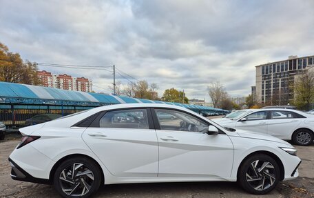 Hyundai Elantra, 2024 год, 2 650 000 рублей, 6 фотография