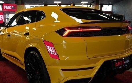 Lamborghini Urus I, 2025 год, 55 000 000 рублей, 8 фотография