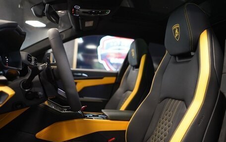 Lamborghini Urus I, 2025 год, 55 000 000 рублей, 15 фотография
