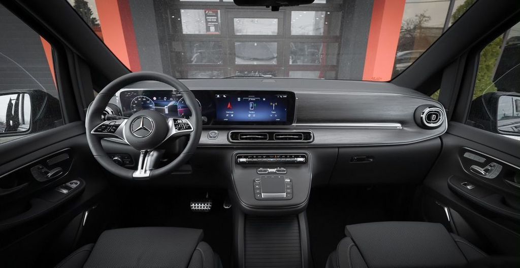 Mercedes-Benz V-Класс, 2024 год, 15 490 000 рублей, 13 фотография