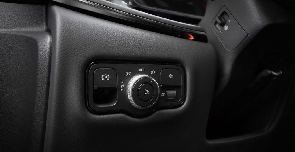Mercedes-Benz V-Класс, 2024 год, 15 490 000 рублей, 18 фотография