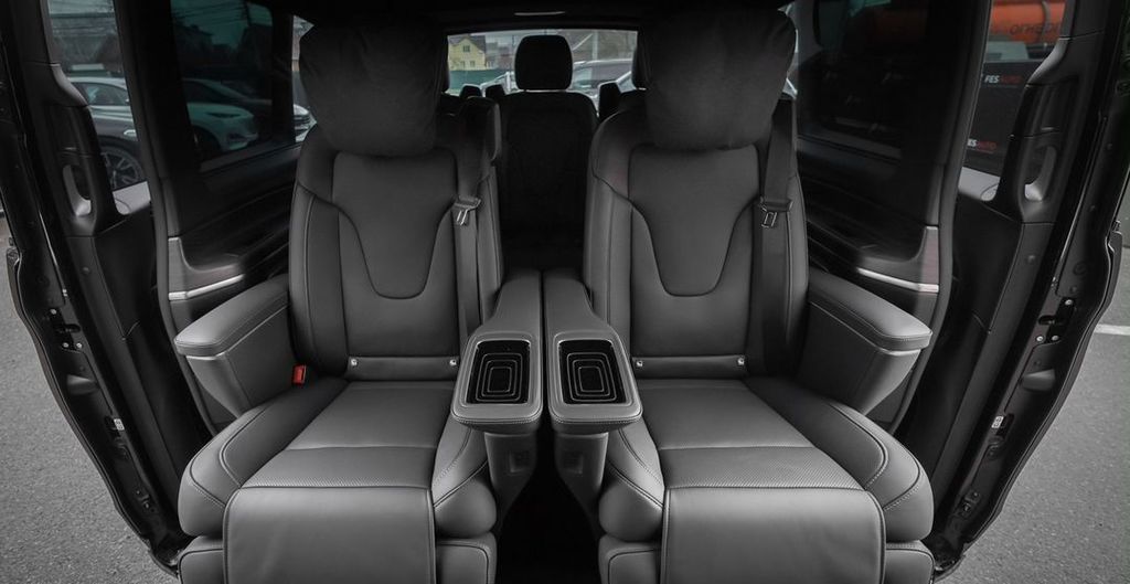 Mercedes-Benz V-Класс, 2024 год, 15 490 000 рублей, 22 фотография