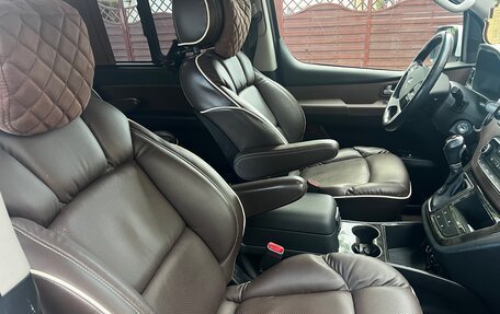Hyundai Grand Starex Grand Starex I рестайлинг 2, 2018 год, 3 400 000 рублей, 7 фотография