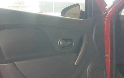 Renault Sandero II рестайлинг, 2015 год, 555 000 рублей, 1 фотография