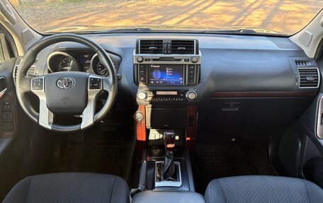 Toyota Land Cruiser Prado 150 рестайлинг 2, 2015 год, 3 895 000 рублей, 6 фотография