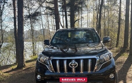 Toyota Land Cruiser Prado 150 рестайлинг 2, 2015 год, 3 895 000 рублей, 2 фотография