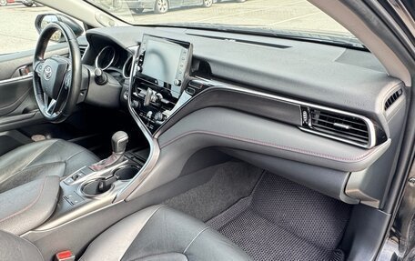 Toyota Camry, 2021 год, 2 700 000 рублей, 13 фотография