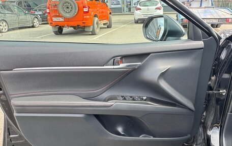 Toyota Camry, 2021 год, 2 700 000 рублей, 12 фотография