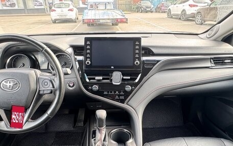 Toyota Camry, 2021 год, 2 700 000 рублей, 15 фотография