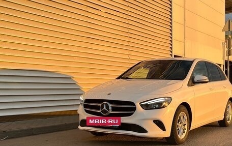 Mercedes-Benz B-Класс, 2019 год, 2 115 000 рублей, 3 фотография