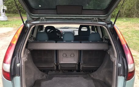 Nissan Almera Tino i, 2001 год, 250 000 рублей, 8 фотография