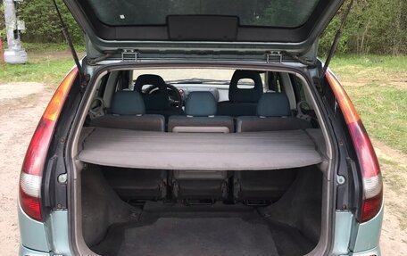 Nissan Almera Tino i, 2001 год, 250 000 рублей, 9 фотография