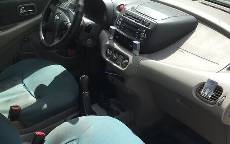 Nissan Almera Tino i, 2001 год, 250 000 рублей, 13 фотография