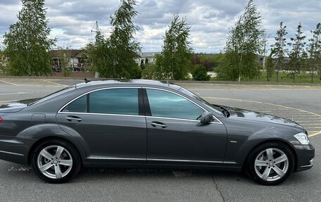 Mercedes-Benz S-Класс, 2012 год, 1 800 000 рублей, 2 фотография