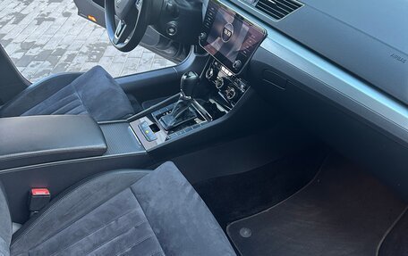 Skoda Superb III рестайлинг, 2017 год, 2 200 000 рублей, 5 фотография