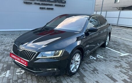 Skoda Superb III рестайлинг, 2017 год, 2 200 000 рублей, 16 фотография