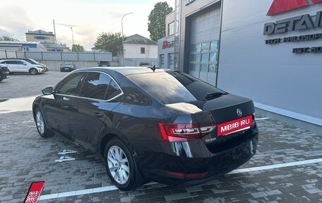 Skoda Superb III рестайлинг, 2017 год, 2 200 000 рублей, 14 фотография