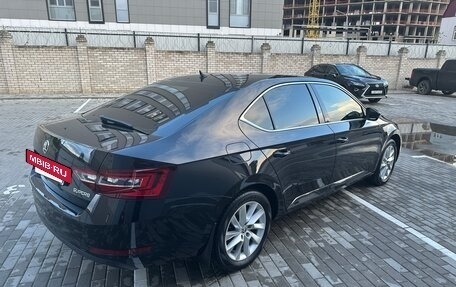Skoda Superb III рестайлинг, 2017 год, 2 200 000 рублей, 12 фотография