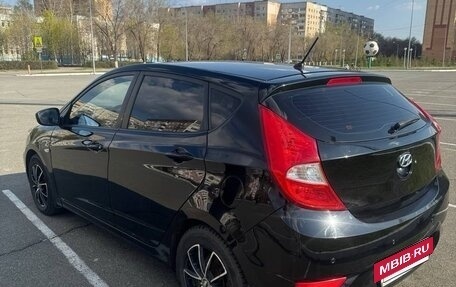 Hyundai Solaris II рестайлинг, 2012 год, 830 000 рублей, 6 фотография