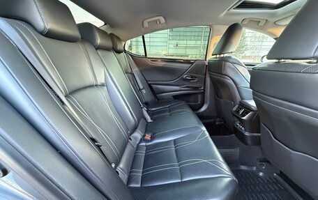 Lexus ES VII, 2018 год, 4 000 000 рублей, 12 фотография