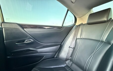 Lexus ES VII, 2018 год, 4 000 000 рублей, 14 фотография