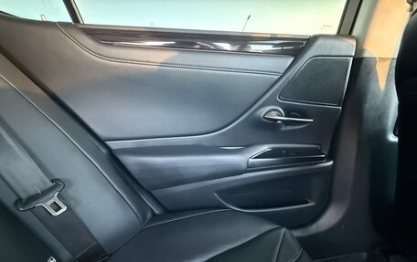 Lexus ES VII, 2018 год, 4 000 000 рублей, 20 фотография