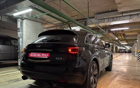 Infiniti FX II, 2010 год, 1 500 000 рублей, 4 фотография