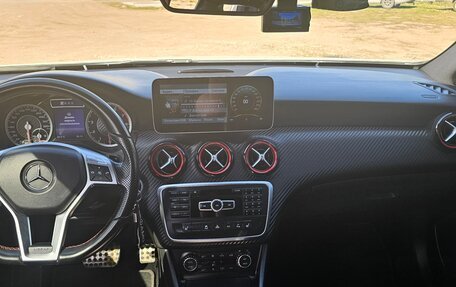 Mercedes-Benz A-Класс AMG, 2014 год, 2 600 000 рублей, 11 фотография