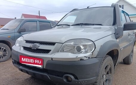 Chevrolet Niva I рестайлинг, 2015 год, 420 000 рублей, 8 фотография