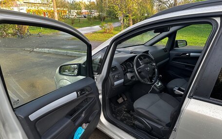 Opel Zafira B, 2006 год, 440 000 рублей, 10 фотография