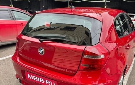 BMW 1 серия, 2010 год, 830 000 рублей, 6 фотография